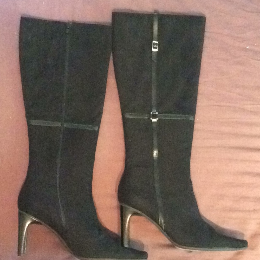 George Suede Boots
